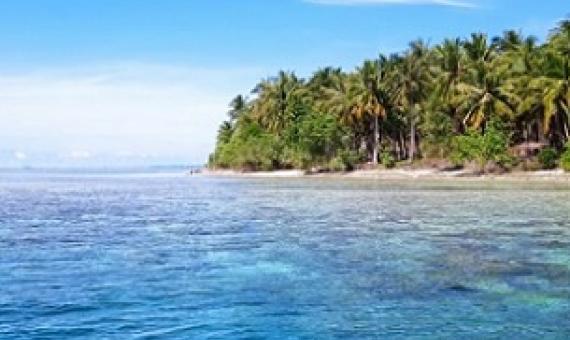 Part of Widi Islands in North Maluku province. Image by Mahmud Ichi/Mongabay Indonesia.