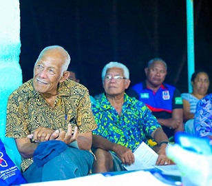 Papa Terii Kaisara Pa ki Tonga Ariki at the seabed minerals consultation in Pukapuka. Credit - https://www.cookislandsnews.com/
