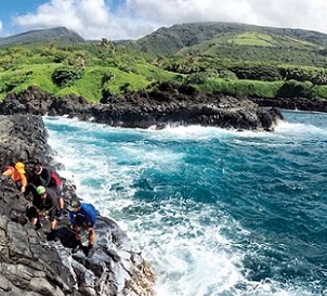 Volunteers conduct an opihi survey in Kipahulu Moku by Kipahulu Valley. The group Kipahulu ‘Ohana is proposing the creation of a community-based subsistence fishing area to regulate traditional harvesting and fishing. Photo courtesy of Scott Crawford