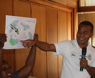participants present group inshore zero maps. Credit - Christian Manepolo