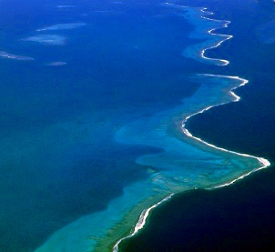 Aerial view of the New Caledonian lagoon with its barrier reef. Credit: IRD - Bernard Seret