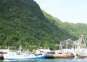 American Samoa longliners in Pago Pago harbor. [SN file photo]