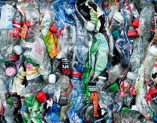 plastic bottles. Credit - CC0 Public Domain