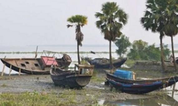 Many villages in coastal Bangladesh are struggling with erosion of land, homes and crops. Credit: Sonja Ayeb-Karlsson